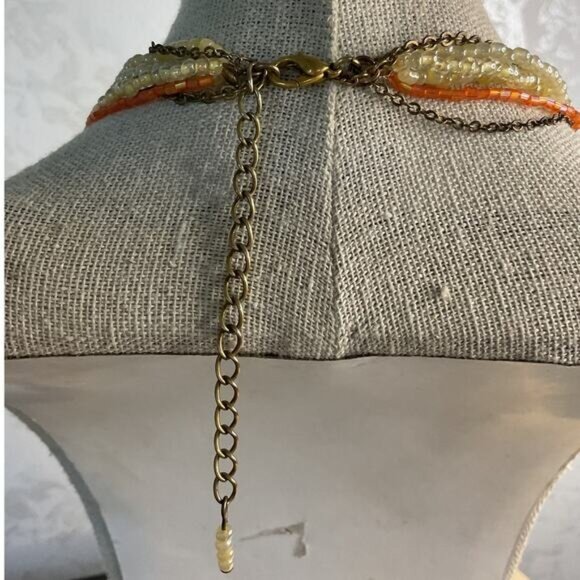 Cream Orange Sea Bead Chain Mother of Pearl Shell Pendant Necklace - Picture 3 of 5